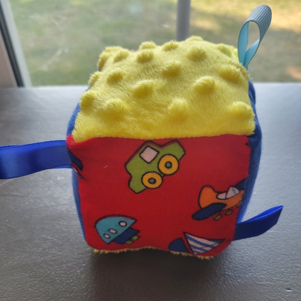 Handmade Primary Colors Baby Sensory Cube